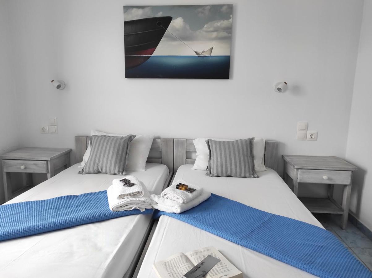 Isalos Paros Náousa Buitenkant foto