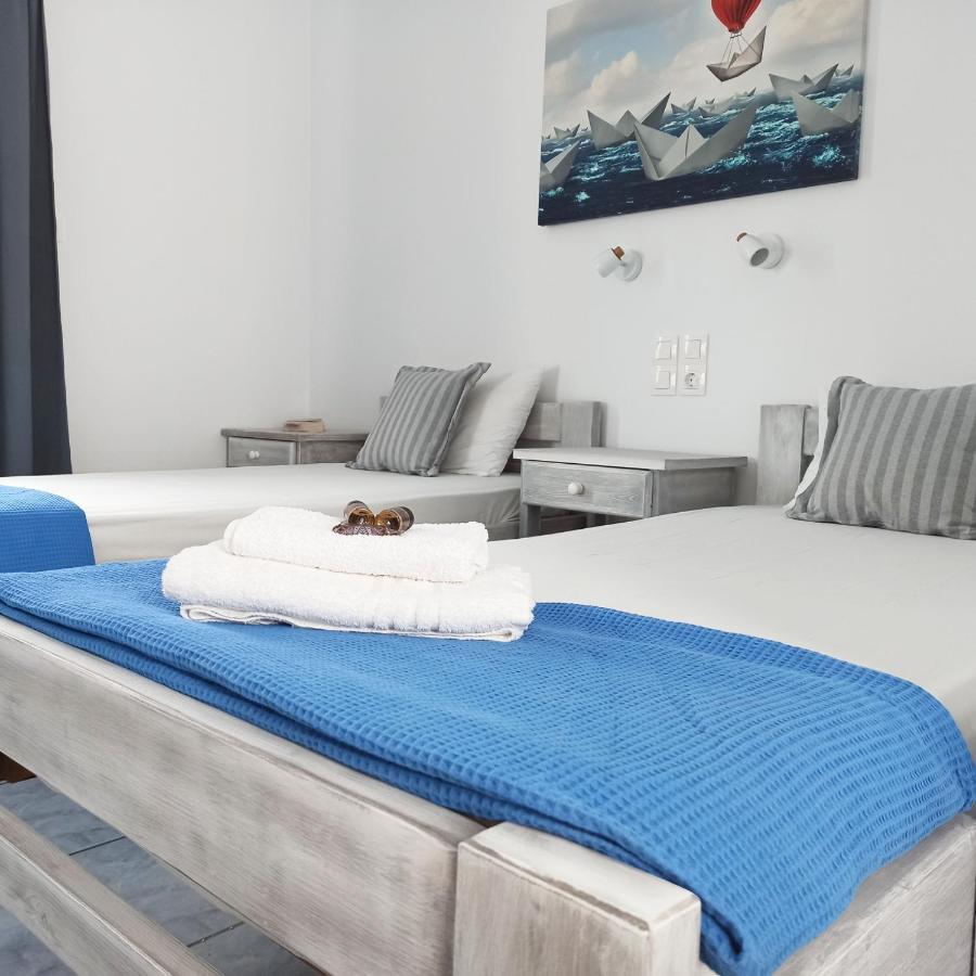 Isalos Paros Náousa Buitenkant foto