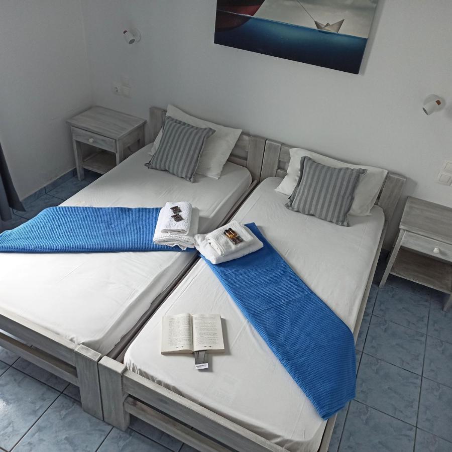 Isalos Paros Náousa Buitenkant foto