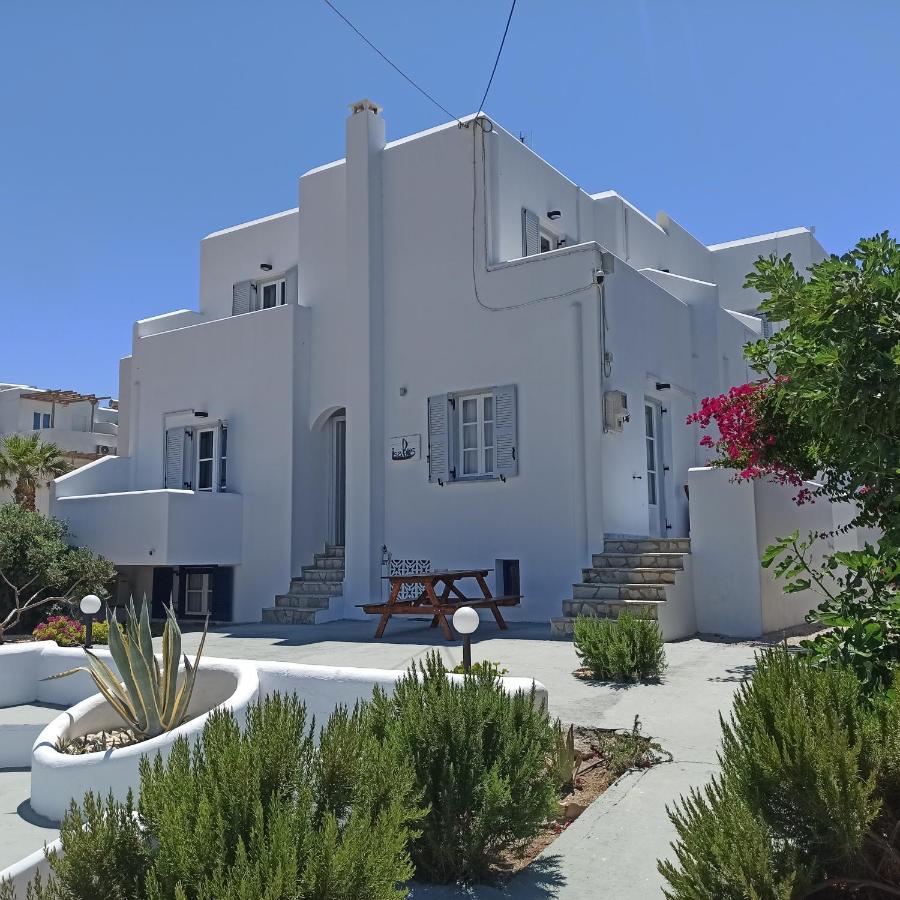 Isalos Paros Náousa Buitenkant foto