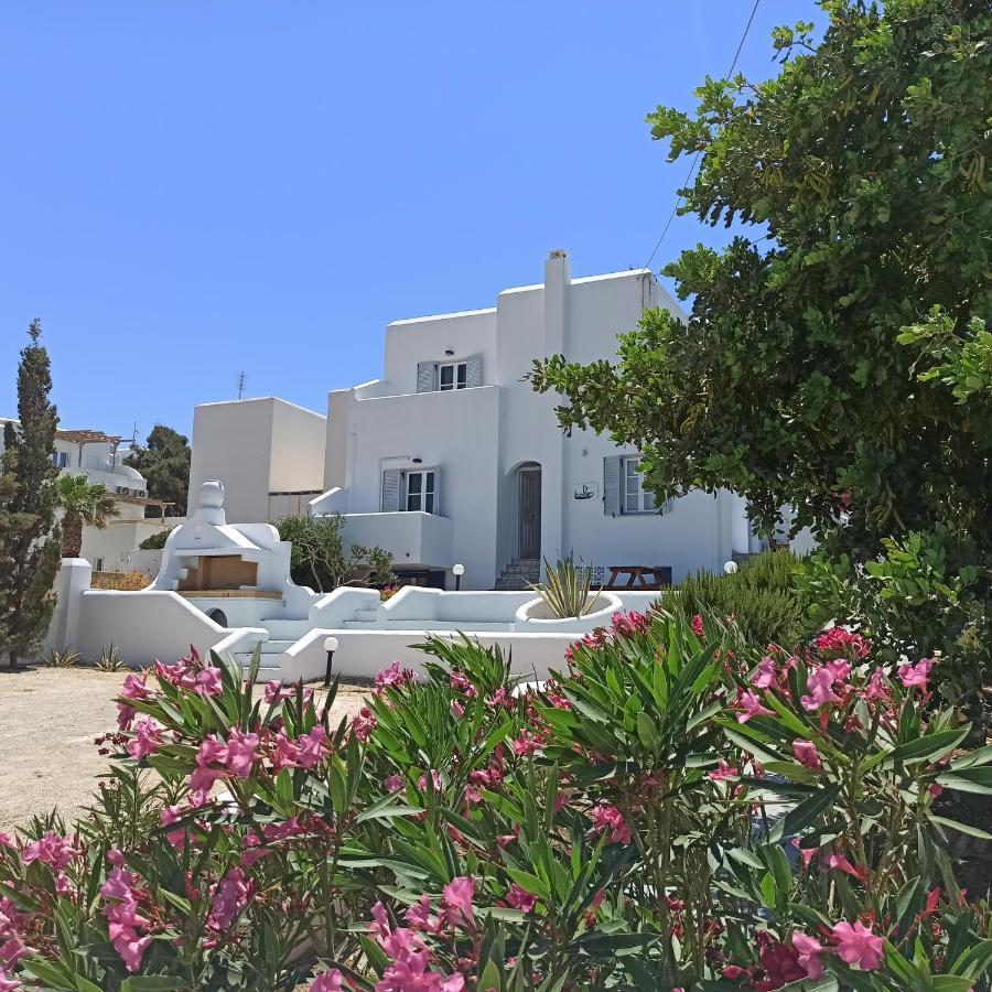 Isalos Paros Náousa Buitenkant foto