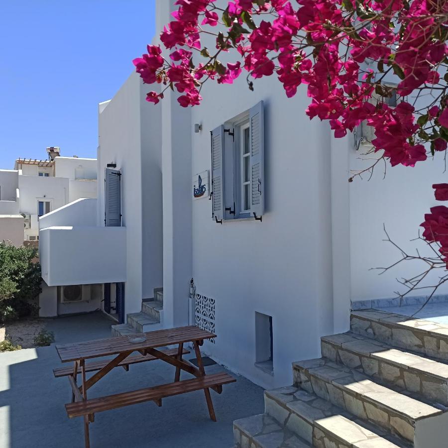 Isalos Paros Náousa Buitenkant foto